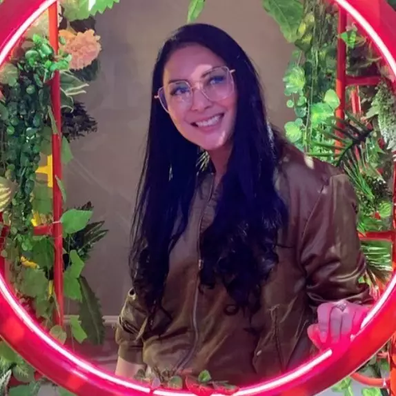 Istri menteri UMKM diduga minta fasilitas ke Eropa, 9 potret lawas Tina Astari saat masih jadi artis