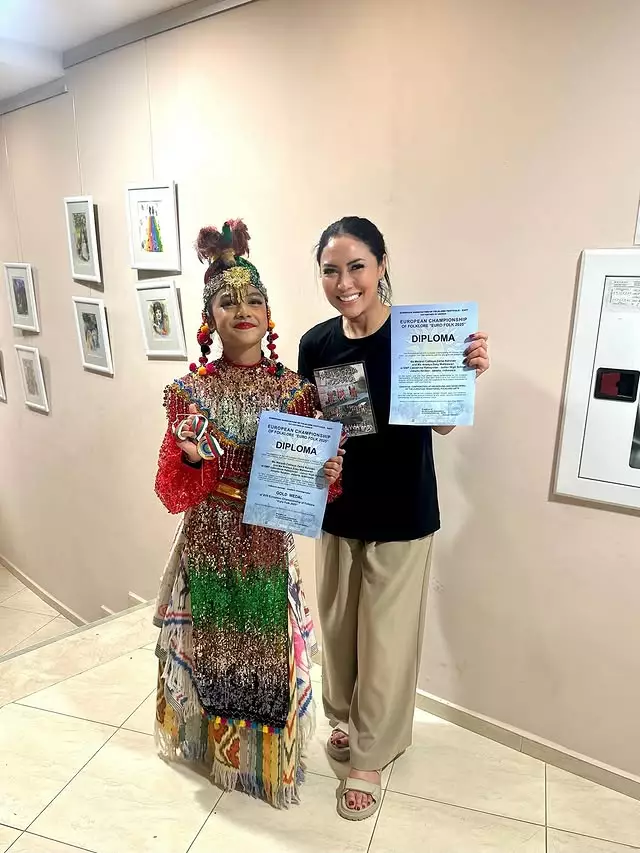 Klarifikasi Tina Astari istri Menteri UMKM © Instagram