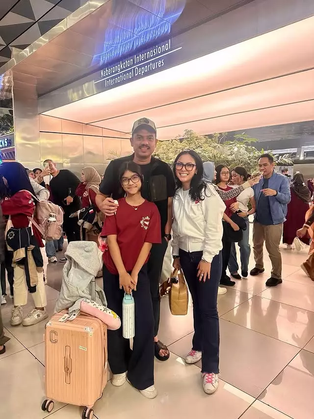 Klarifikasi Tina Astari istri Menteri UMKM © Instagram