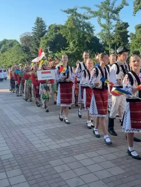 Klarifikasi Tina Astari istri Menteri UMKM © Instagram