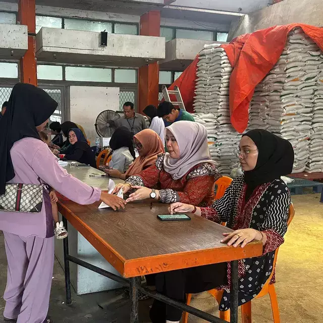 Bansos PKH dan BPNT 2025: Jadwal cair dan cara cek status