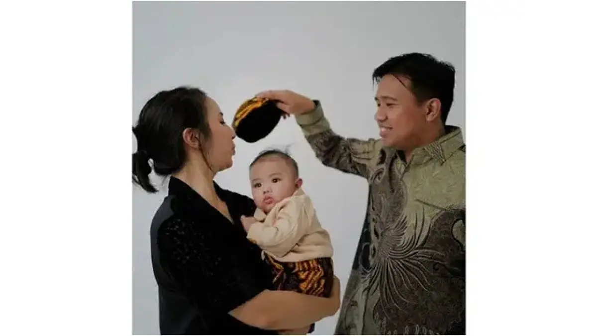 Lebih banyak sukanya, cerita bangganya Clairine Clay dan Joshua Suherman urus anak tanpa baby sitter