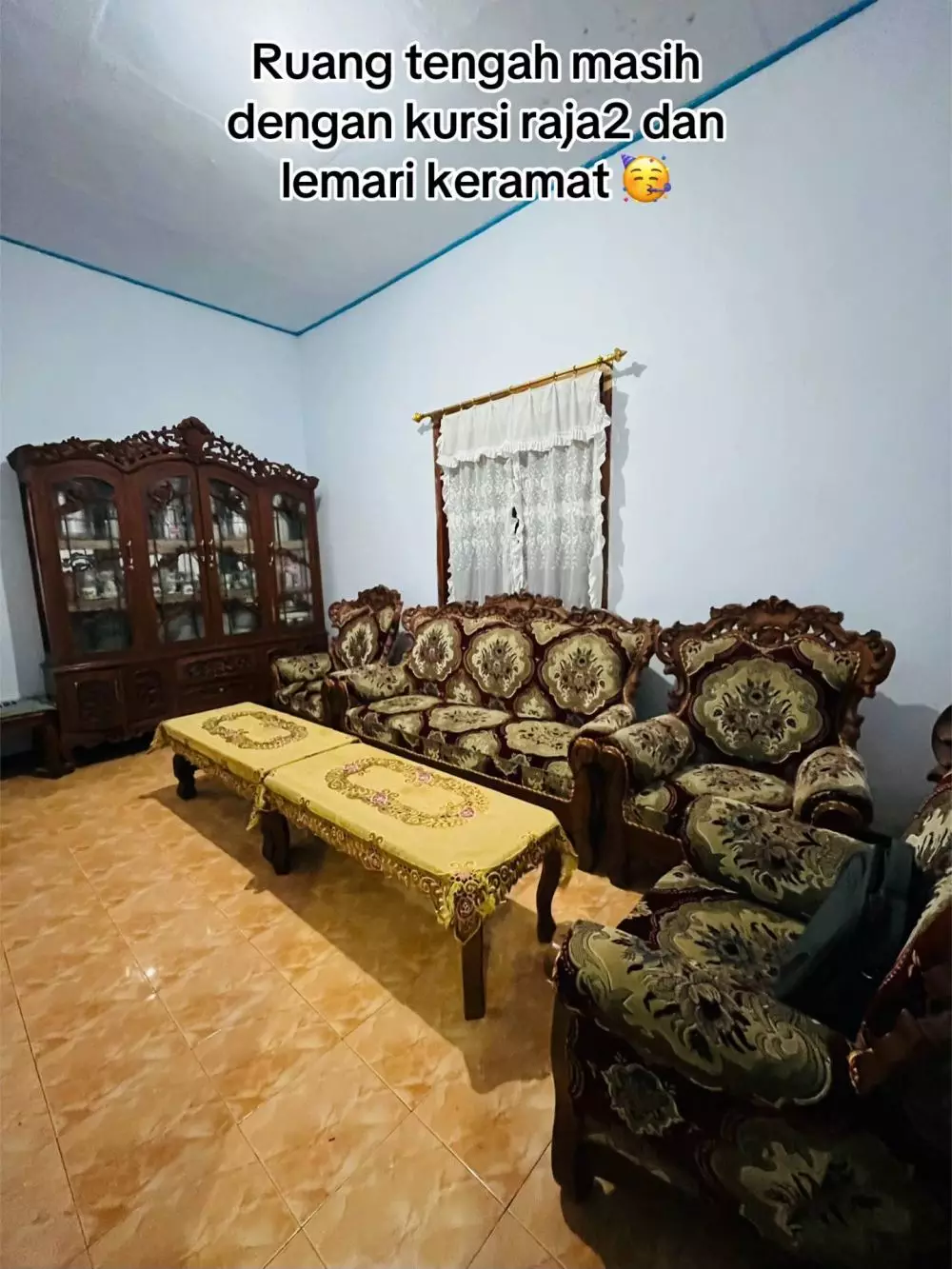 rumah unik dipenuhi perabotan ala Majapahit © TikTok