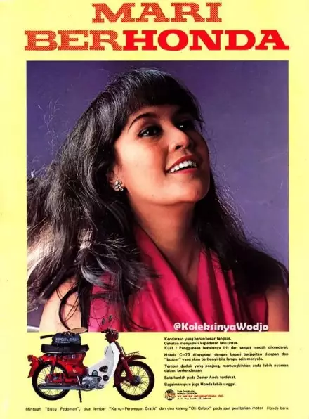 Model iklan motor mertua vokalis rock © Instagram