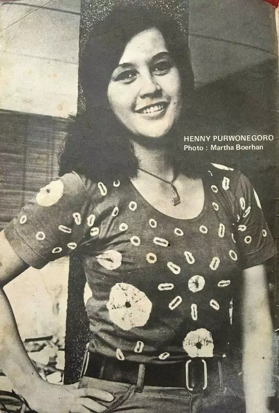 Model iklan motor mertua vokalis rock © Instagram