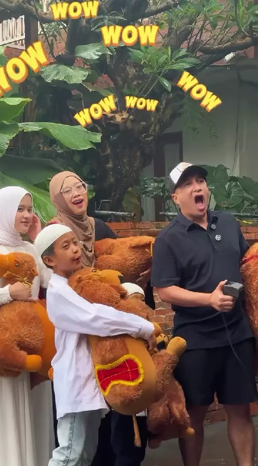 potret anniversary Irfan Hakim dan Della © Instagram potret anniversary Irfan Hakim dan Della © Instagram