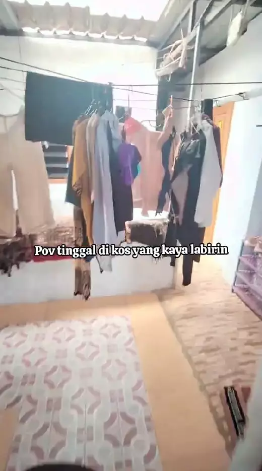 penampakan kos punya banyak tangga © TikTok