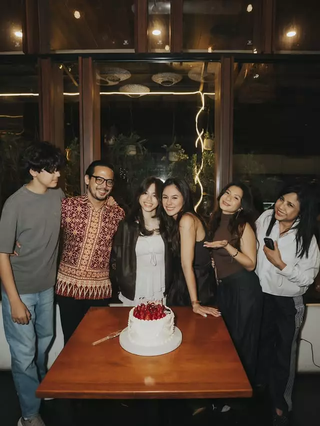 Wulan Guritno rayakan ulang tahun London Abigail © Instagram