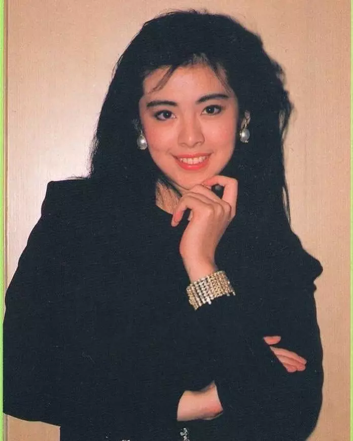 potret masa muda Joey Wong © Instagram