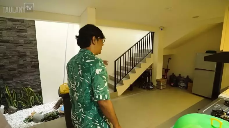 penampakan dapur Surya Insomnia © 2024 brilio.net