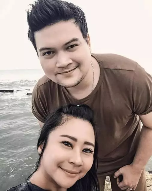 perjalanan cinta Chikita Meidy dengan Indra © Instagram perjalanan cinta Chikita Meidy dengan Indra © Instagram