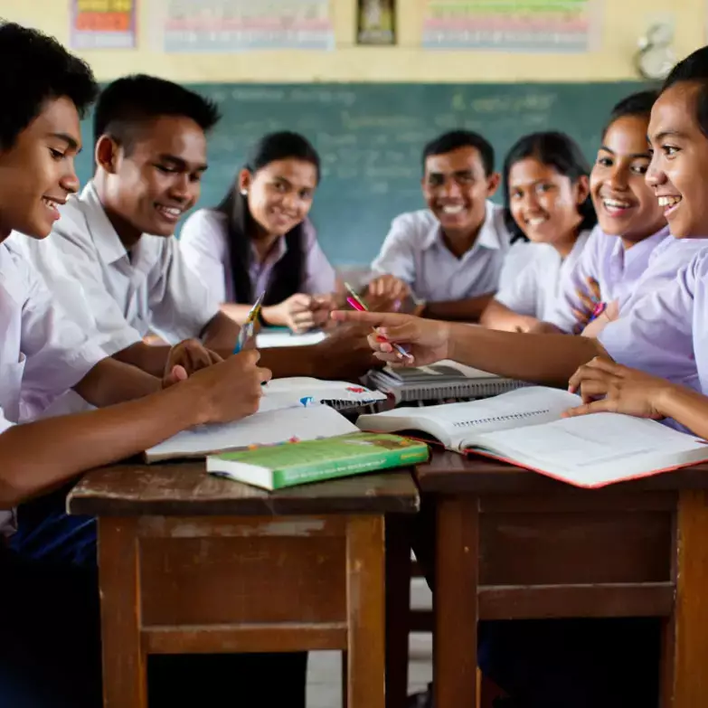 Apa itu kata kerja aktif? Ini penjelasan dan 50 contoh kalimatnya