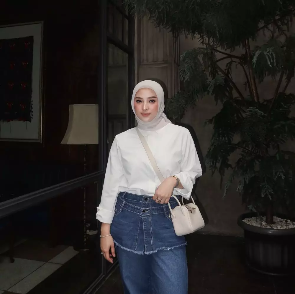 dinan istri doni © 2025 Instagram dinan istri doni © 2025 Instagram