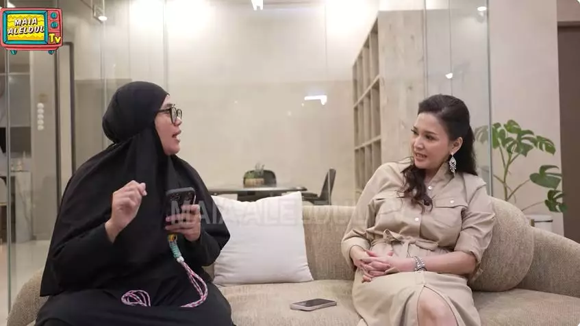 Klarifikasi Maia Estianty dikabarkan hamil © 2025 YouTube