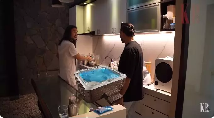 penampakan dapur ello © YouTube