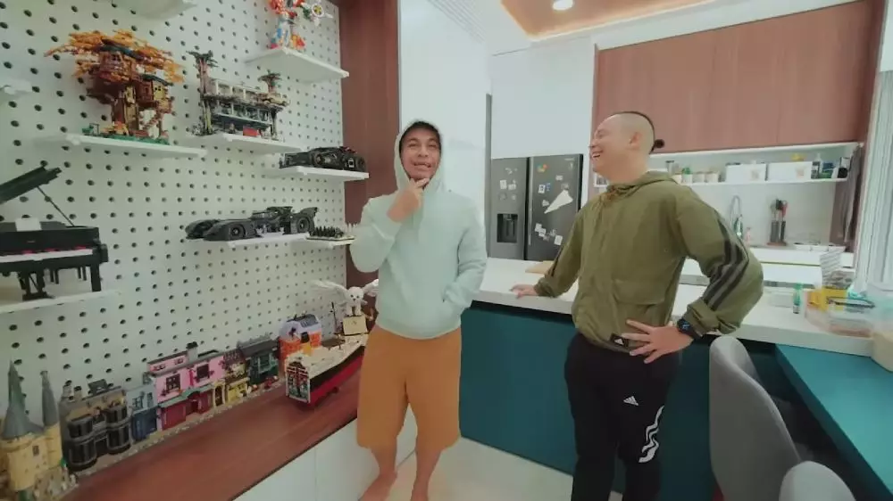 dapur rumah ernest prakasa © 2024 brilio.net