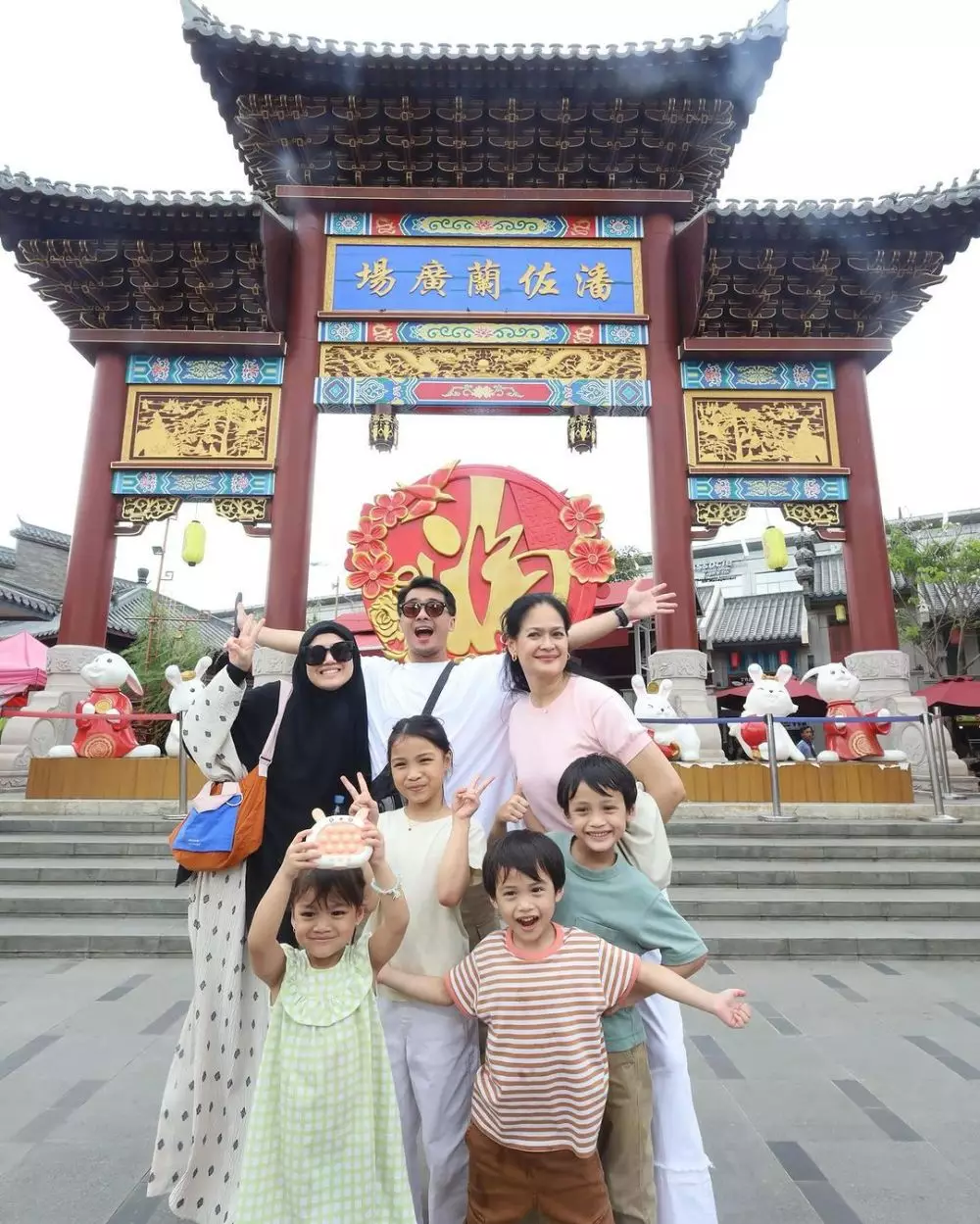 Herfiza Novianti istri Ricky Harun © 2024 brilio.net Herfiza Novianti istri Ricky Harun © 2024 brilio.net