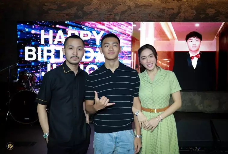 Gusti Ega hadir di ultah anak Angel Karamoy  © 2025 Instagram Gusti Ega hadir di ultah anak Angel Karamoy  © 2025 Instagram