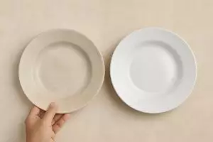 Fix ampuh! Cara bikin piring butek jadi putih lagi, dijamin bersih seperti baru