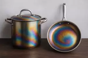 Panci stainless kusam & berpelangi? Ini cara bikin kinclong lagi tanpa gores sedikitpun