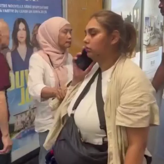 Emak-emak WNI kejar dan tangkap pencopet di Paris, aksi beraninya bikin pelaku kembalikan dompetnya