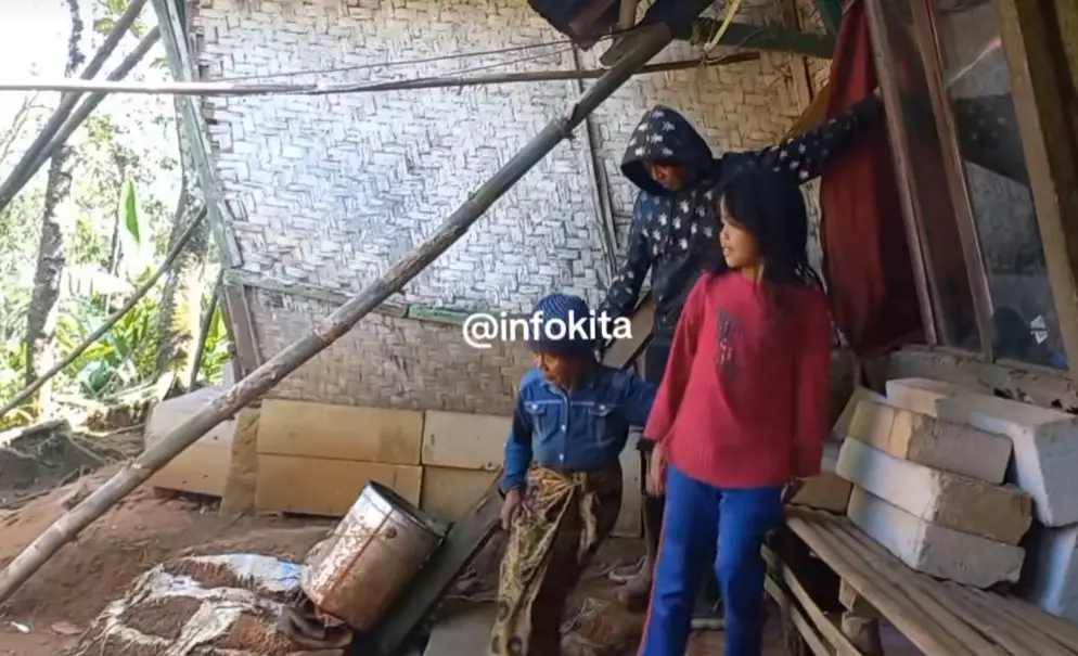 gubuk reyot di Garut dihuni 3 keluarga © berbagai sumber