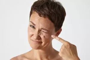 Bukan rempah, ini trik hempaskan kerutan wajah agar lebih kencang pakai jus kolagen dari 3 jenis buah