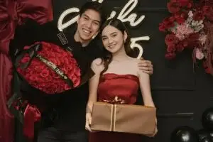 Penampakan tas mewah kado ultah Syifa Hadju ke-25 dari El Rumi, taksiran harganya bikin melongo