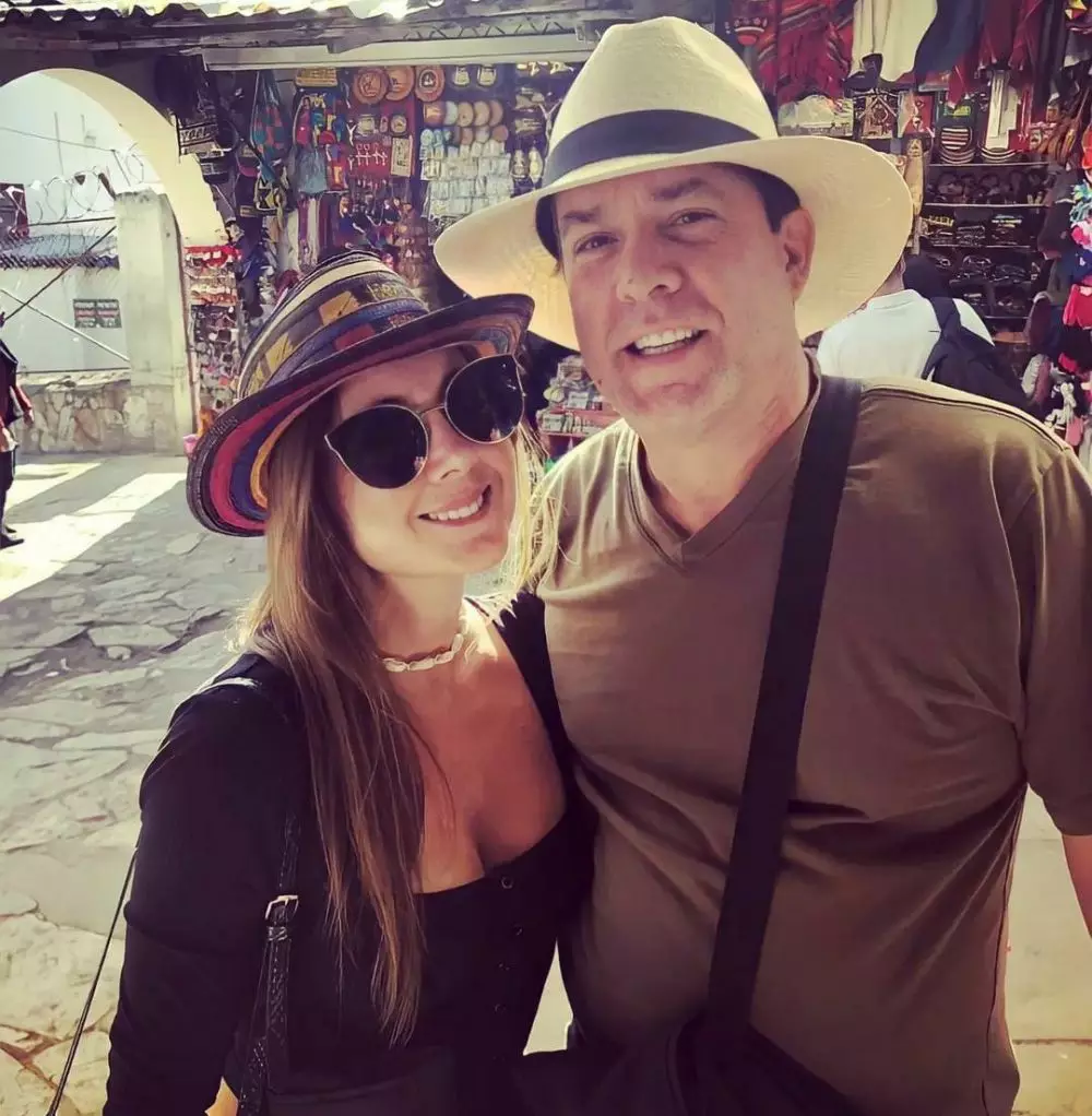 Ayah Dulce Maria terbaru © Instagram Ayah Dulce Maria terbaru © Instagram