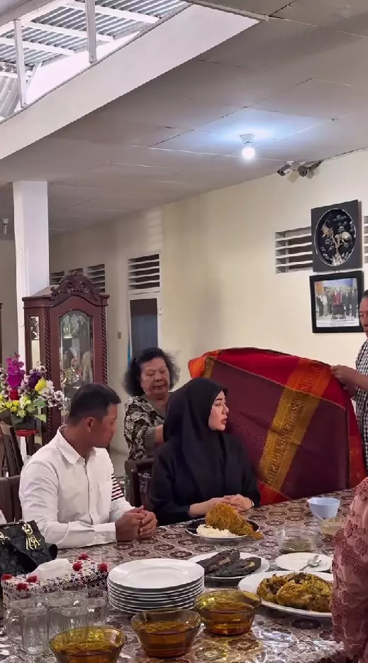 Clara Shinta diulosi jelang nikah © Instagram