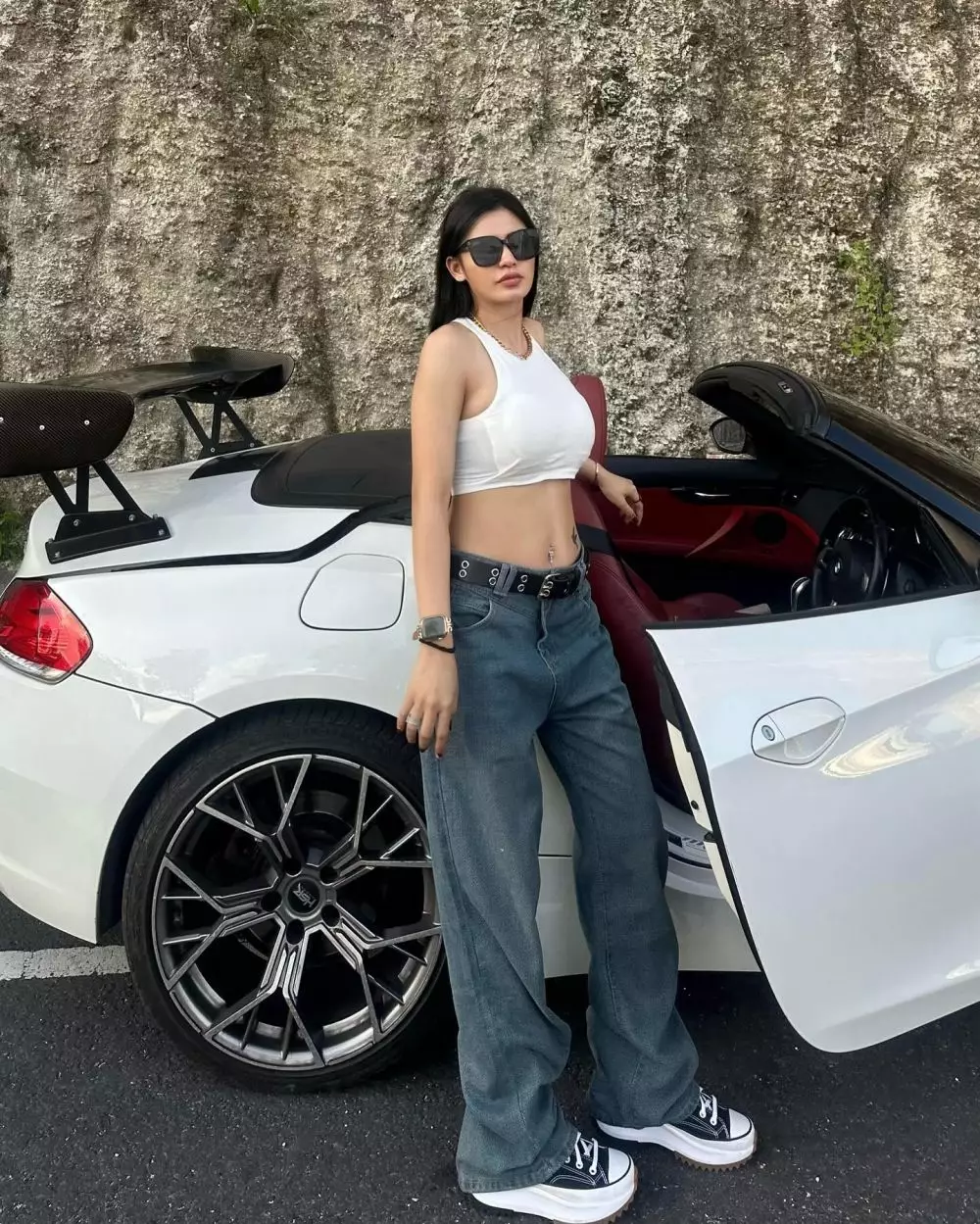 Potret Violentina Kaif tunangan Andrew Andhika © Instagram