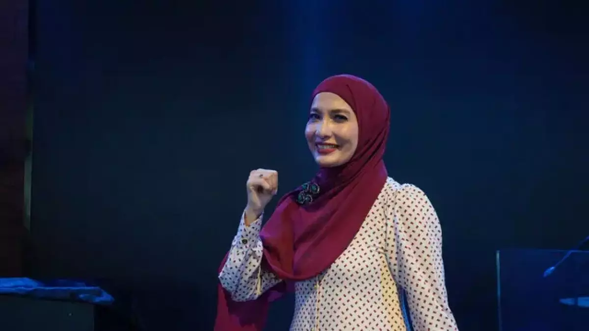 Potret Bagas Wicaksono anak Arzeti Bilbina, siswa Taruna Akmil ikut upacara Bastille Day di Prancis