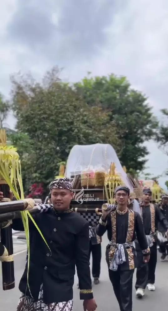 seserahan Maula Akbar putra Dedi Mulyadi © Instagram seserahan Maula Akbar putra Dedi Mulyadi © Instagram