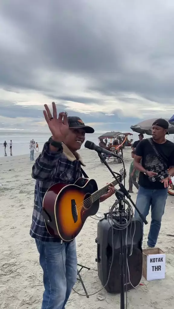 Junaidi eks finalis Indonesian Idol 2025 © 2025 brilio.net