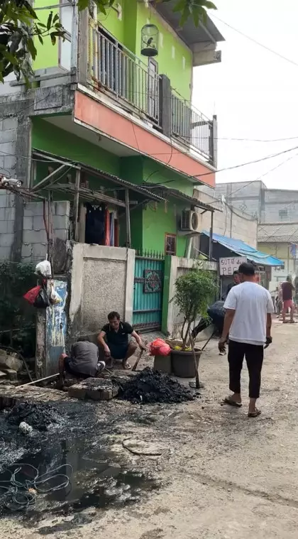 ketua RT 19 tahun gercep pimpin bersih got © TikTok ketua RT 19 tahun gercep pimpin bersih got © TikTok