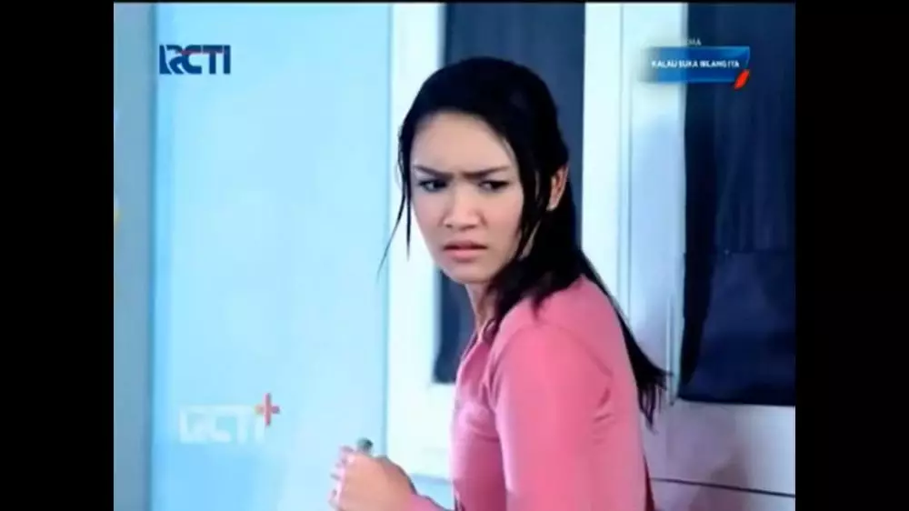 potret melody prima saat main ftv © potret melody prima saat main ftv ©