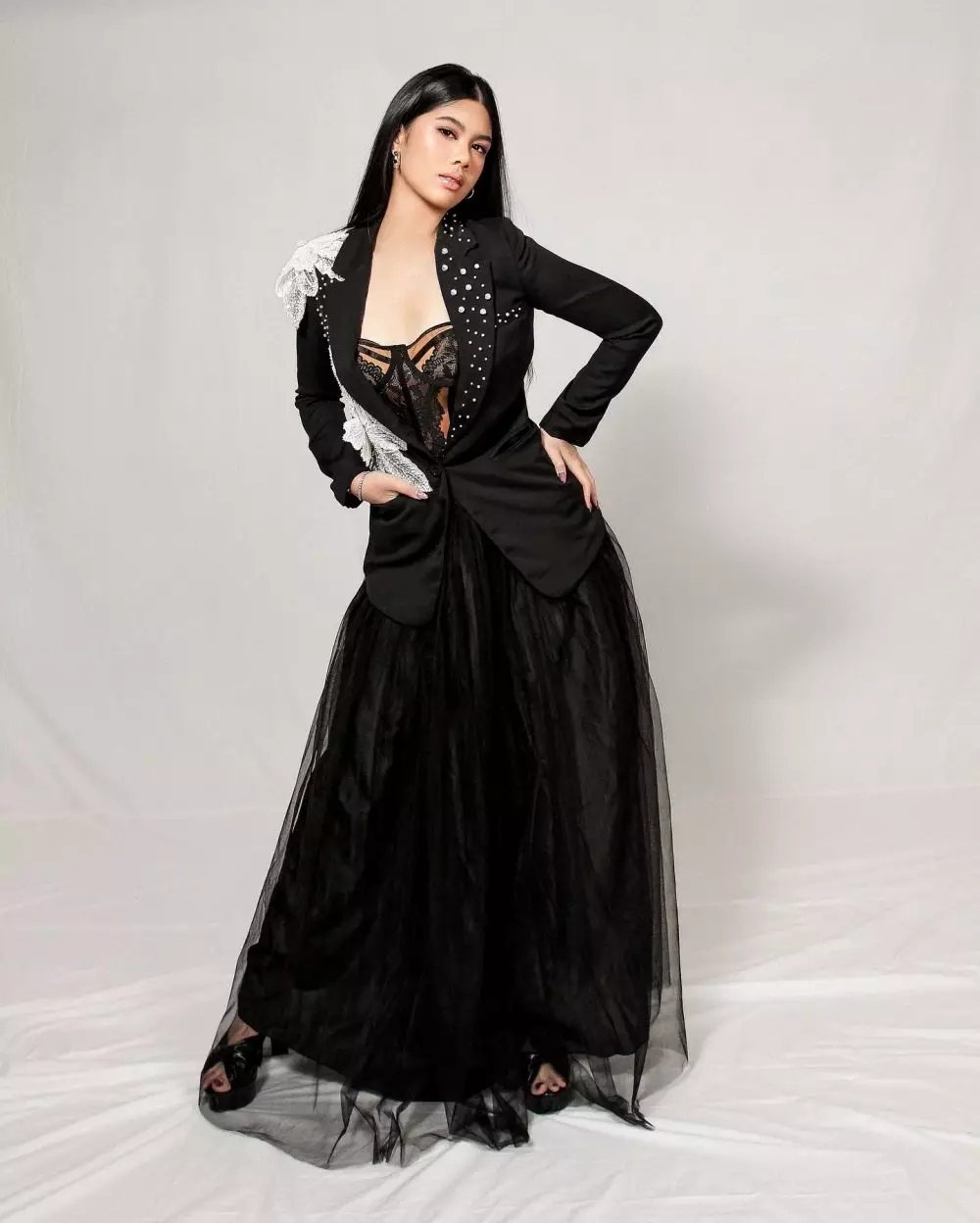 potret Almira anak Annisa Pohan di beauty camp © Instagram