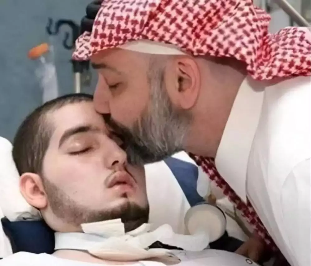 Pangeran tidur Arab Alwaleed bin Khalid meninggal 20 tahun koma © 2025 brilio.net Pangeran tidur Arab Alwaleed bin Khalid meninggal 20 tahun koma © 2025 brilio.net
