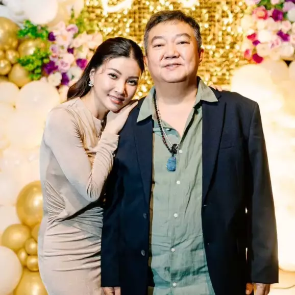 9 Potret kenangan Sarwendah bersama mendiang sang ayah, selalu protektif dan sering nelponin putrinya