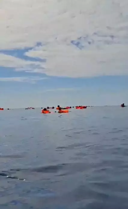 kapal km barcelona kebakaran © 2025 berbagai sumber kapal km barcelona kebakaran © 2025 berbagai sumber