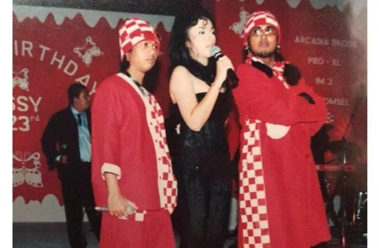 potret lawas penyanyi rayakan ultah © instagram