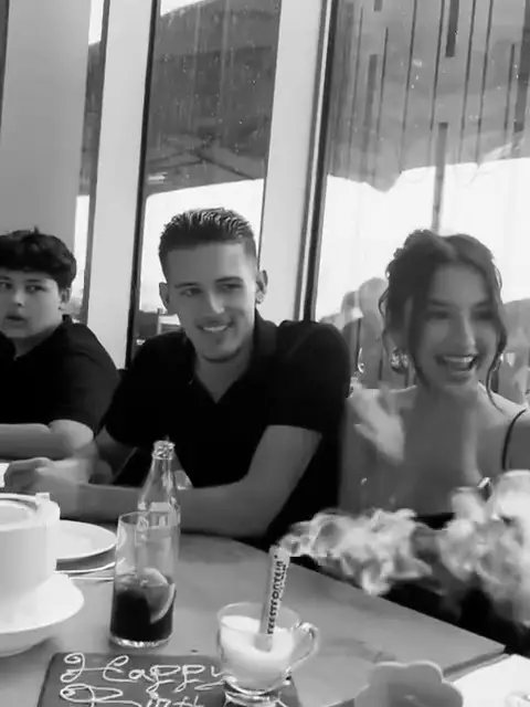 Momen ulang tahun Jennifer Coppen bareng Justin Hubner © 2025 Instagram Momen ulang tahun Jennifer Coppen bareng Justin Hubner © 2025 Instagram