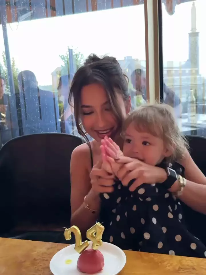 Momen ulang tahun Jennifer Coppen bareng Justin Hubner © 2025 Instagram Momen ulang tahun Jennifer Coppen bareng Justin Hubner © 2025 Instagram