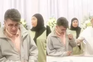 5 Potret mengharukan Ruben Onsu melayat ayah Sarwendah, tanda hormat dan empati meski sudah pisah