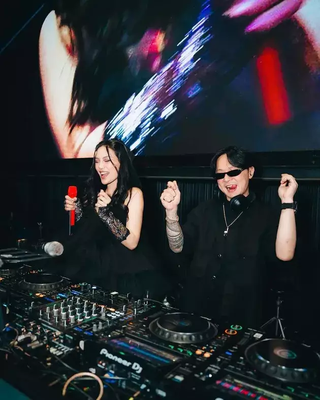 Fakta DJ Bravy kekasih Erika Carlina © 2025 Instagram