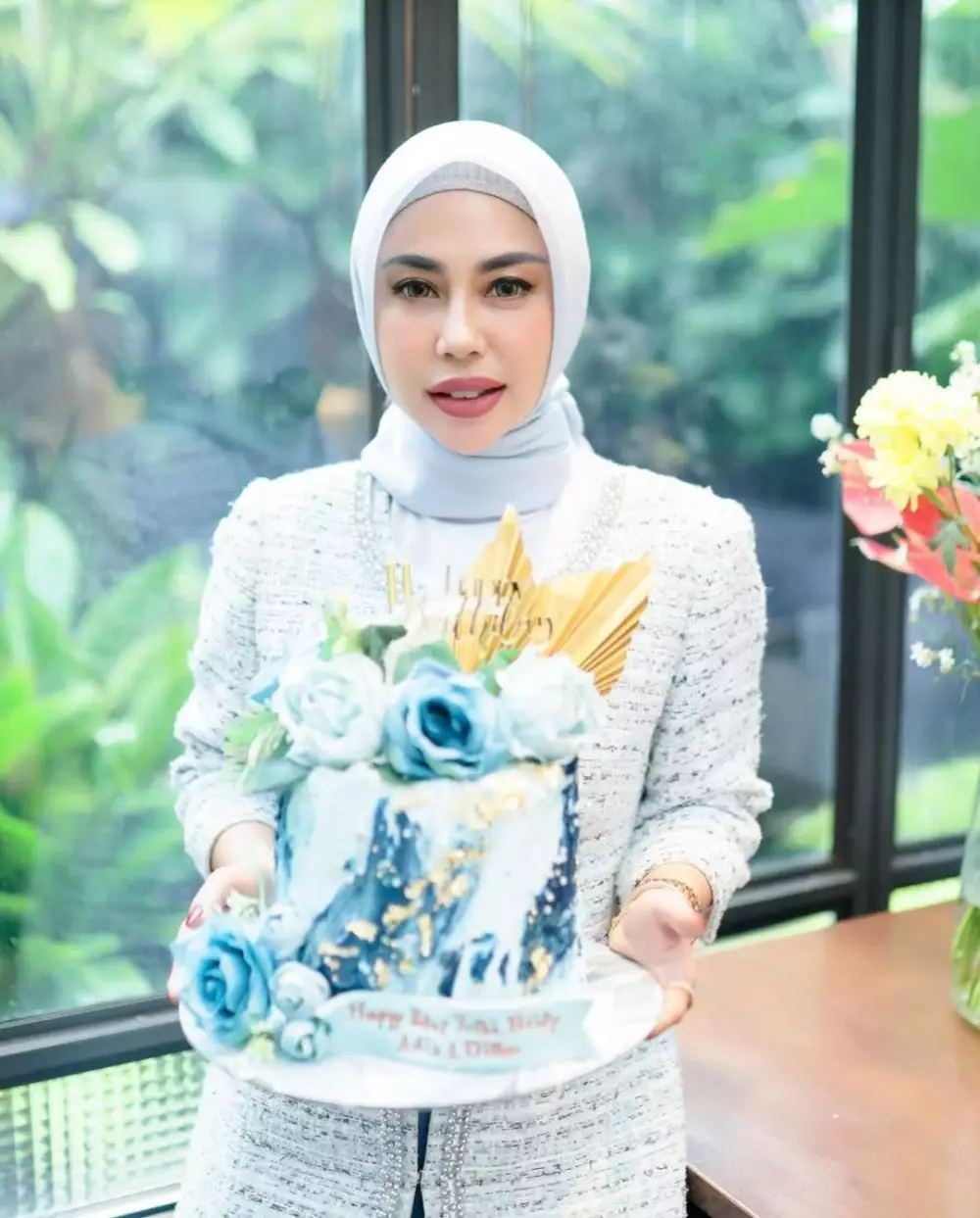 ibu salmafina sunan mirip ariel tatum © 2023 brilio.net