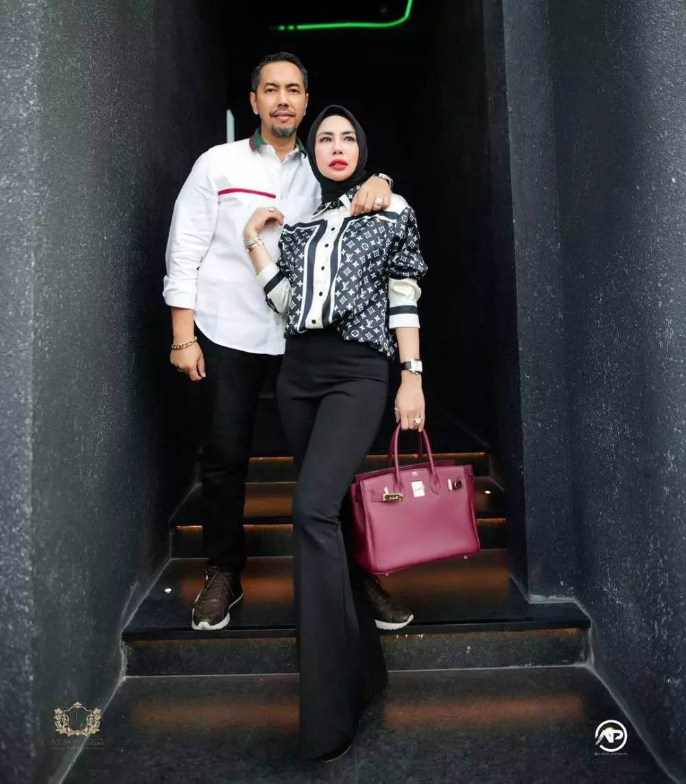 ibu salmafina sunan mirip ariel tatum © 2023 brilio.net