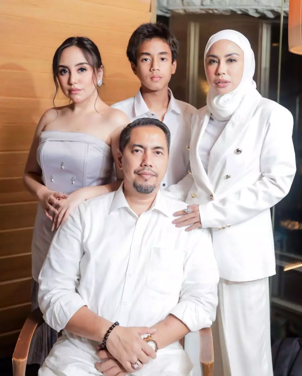 ibu salmafina sunan mirip ariel tatum © 2023 brilio.net