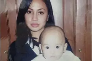 Mantan mertua hafiz ini disangkanya Ariel Tatum? Intip 11 potret terbarunya yang jarang diketahui