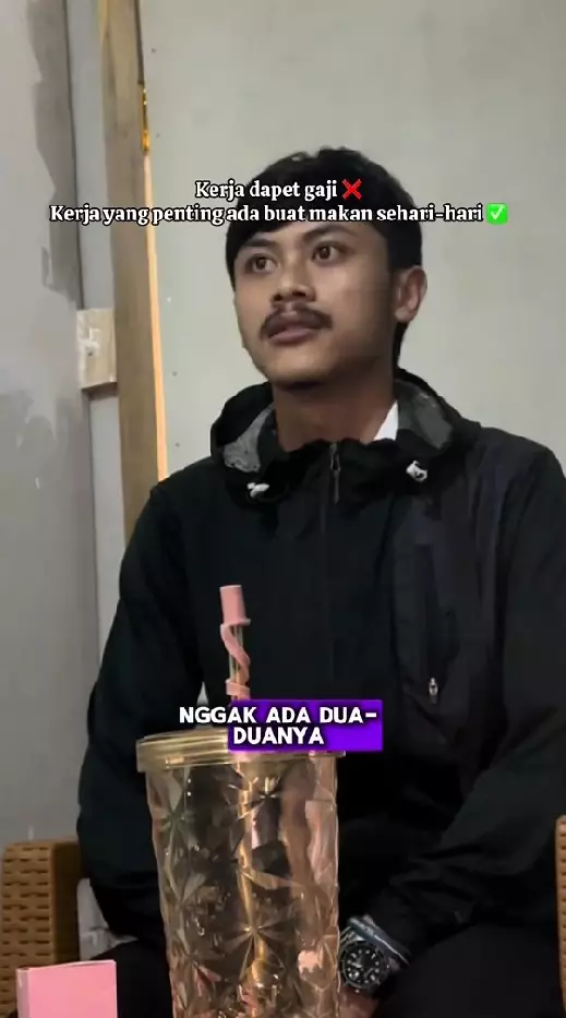 kisah haru pemuda berjuang cari kerja © TikTok